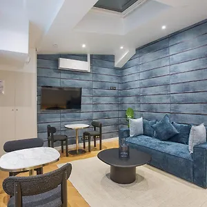 https://sublime-appartement-saint-germain-des-prs-jacob.fr-paris.fr